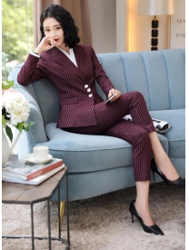 女式三粒扣条纹西装酒红色